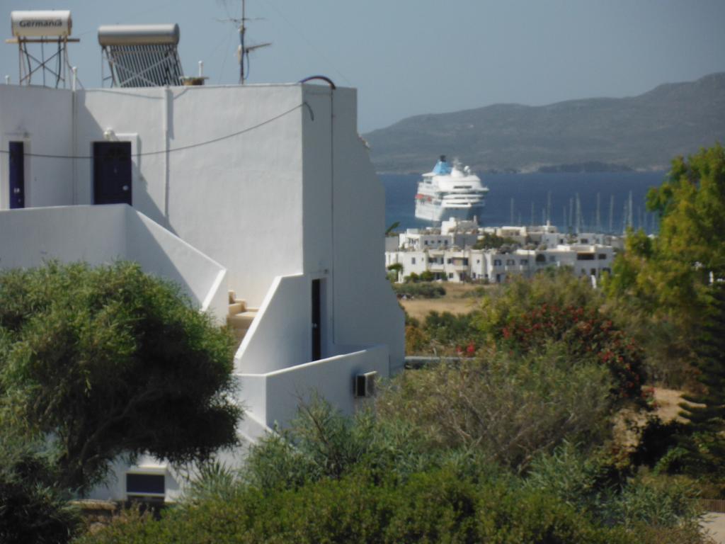 Kapetan Giannis Hotel Adamantas  Exterior photo