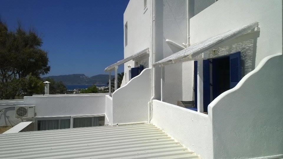 Kapetan Giannis Hotel Adamantas  Exterior photo